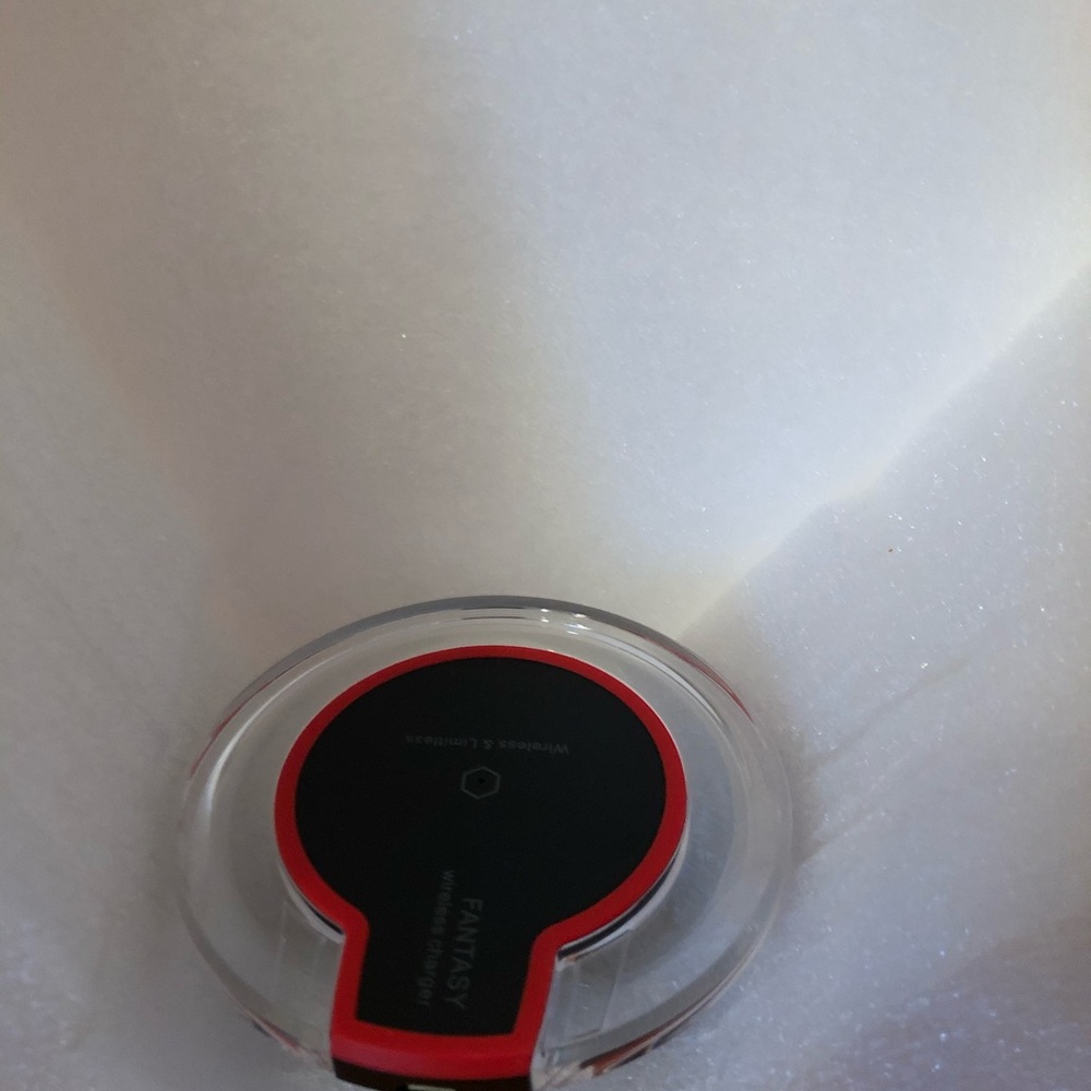 Wireless charger - Picture 2 of 4